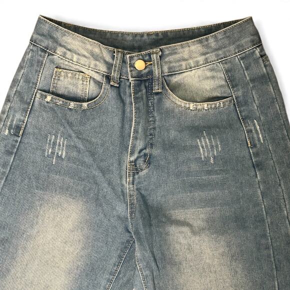 Wide Leg Raw Hem Vintage Light Wash Jeans – Size S - Picture 7 of 13